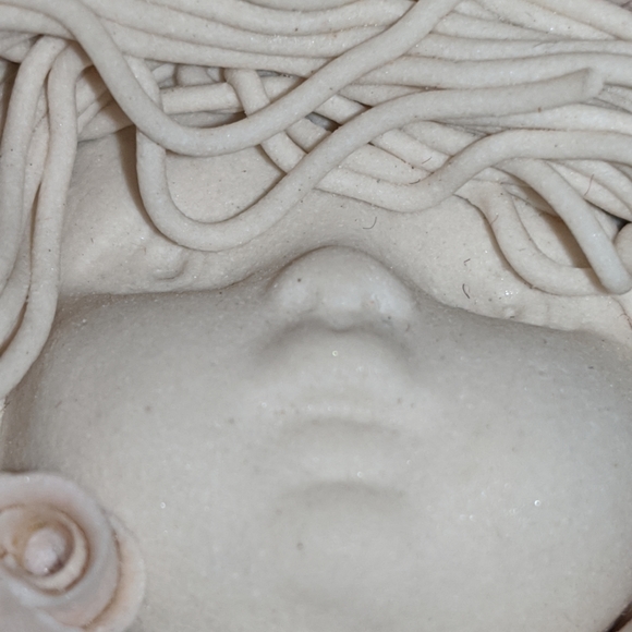 Necklace with Bisque face n bonnet - Picture 3 of 4